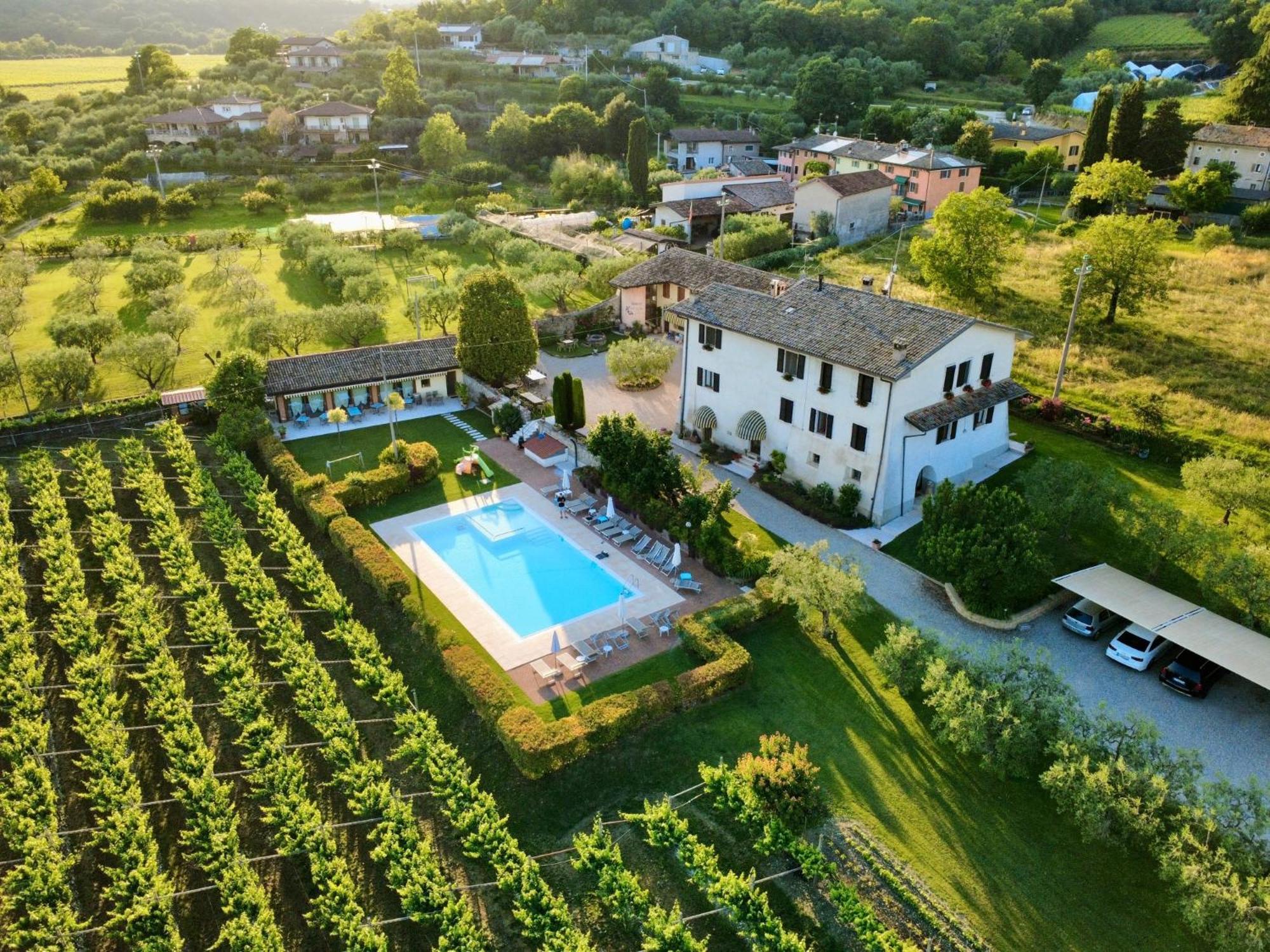 Agriturismo Corte Dei Fiori คาปริโน เวโรเนเซ ภายนอก รูปภาพ